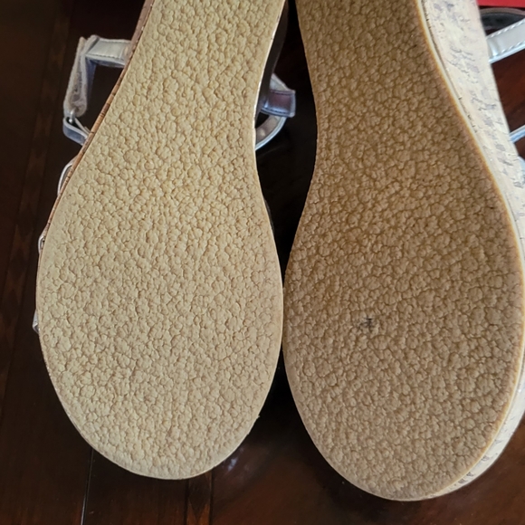 TOTAL GIRL WEDGE SANDALS 2 - Picture 10 of 12